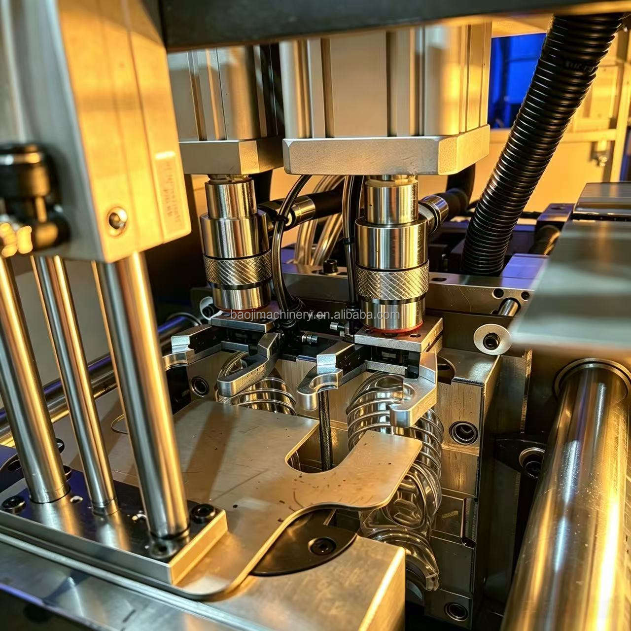 New Design Full-Automatic Mitsubishi PLC PET Small Bottle Blowing Machine with Low Cost and High Efficiency 5 New Design Full-Automatic Mitsubishi PLC PET Small Bottle Blowing Machine with Low Cost and High Efficiency 5
